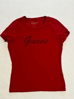Women’s Guess Red Short Sleeve Logo Tee.  Size Small.